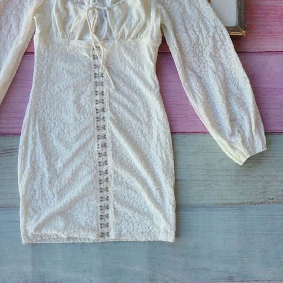 Princess Polly White Don't Be Salty Burnout Velvet Cutout Bodycon Mini Dress 6US - Picture 8 of 11